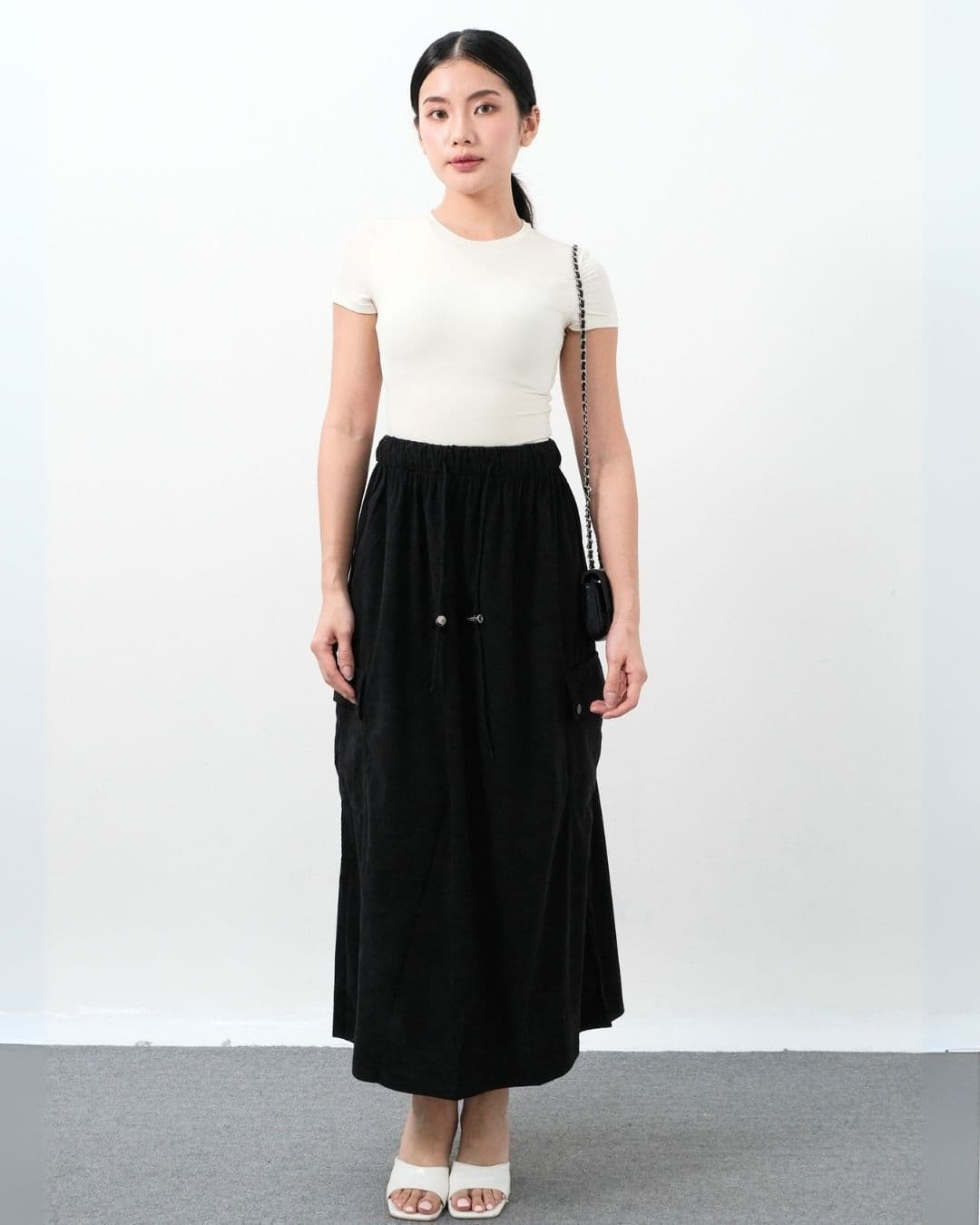 Aveline Long Cargo Corduroy Skirt (Special Black)