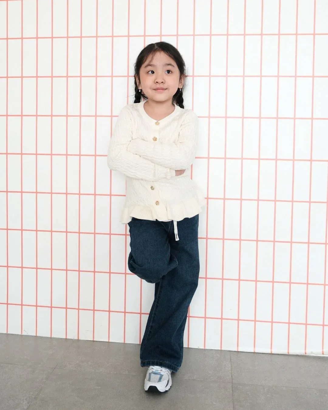 Meshazara Braided Ruffle O Neck Cardi