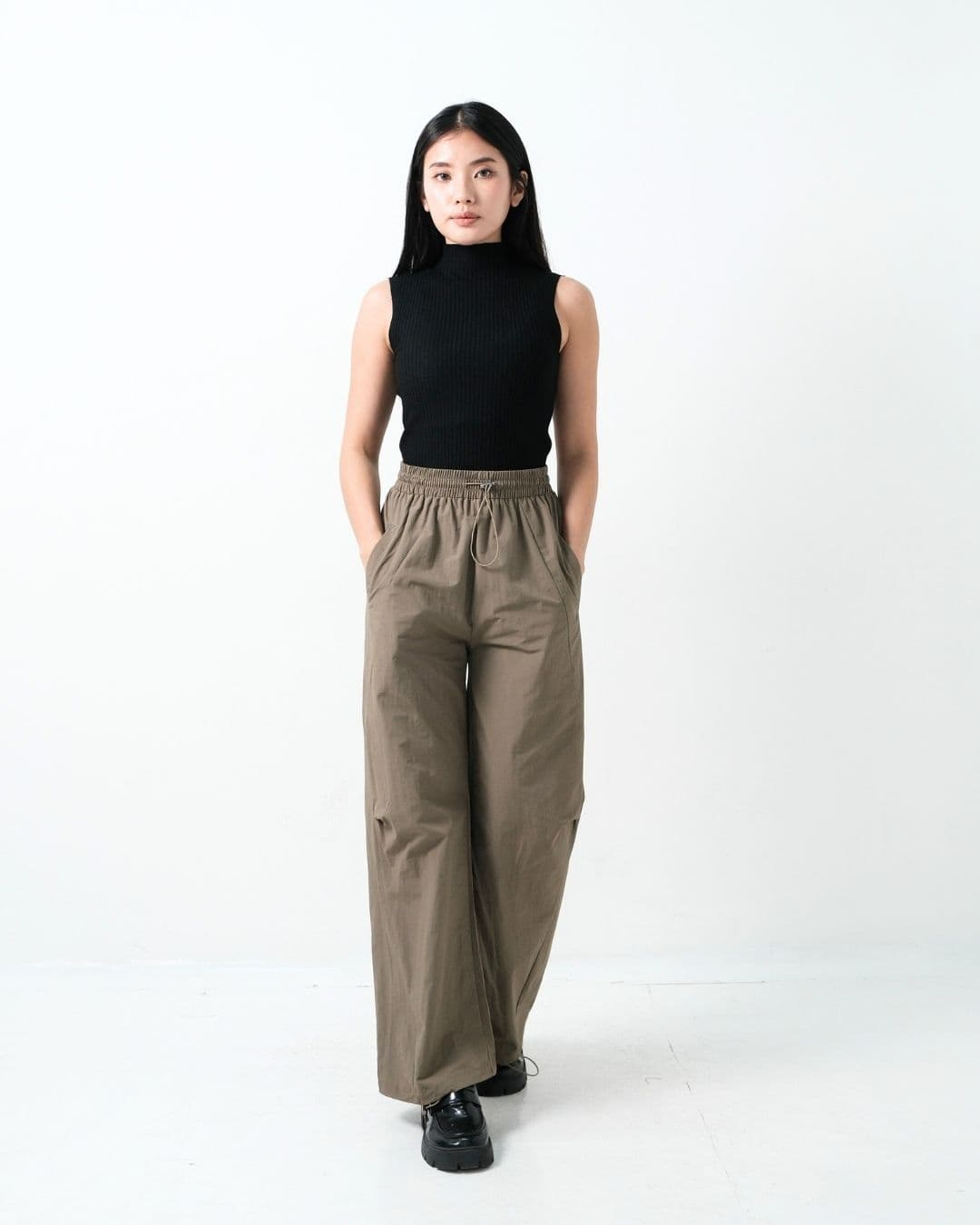 Zeannisa Nylon Jogger Pants
