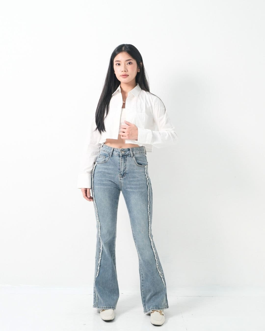 Nicossa Flaired Denim Pants