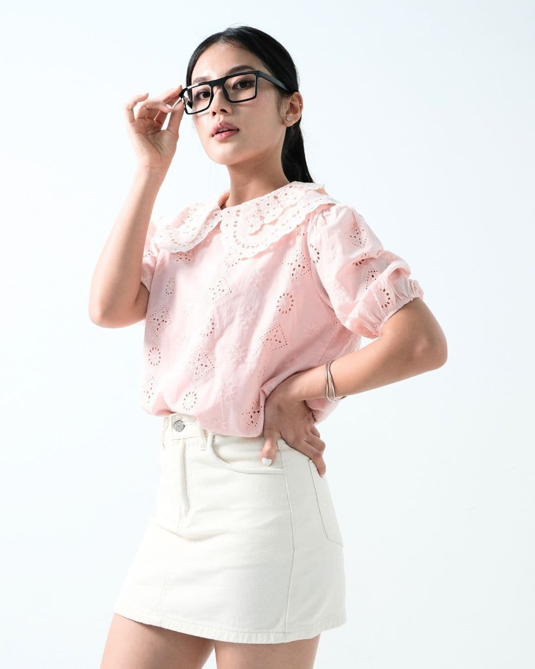 Leonnie Short Sleeve Cotton Lace Collar Top